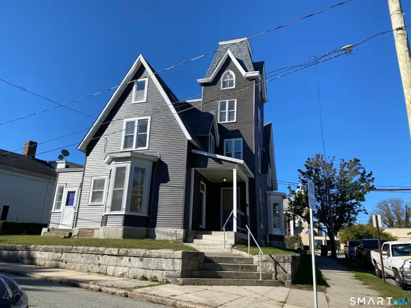 $1,400 | 26 Prospect Street, Unit 3, New London, CT 06320
