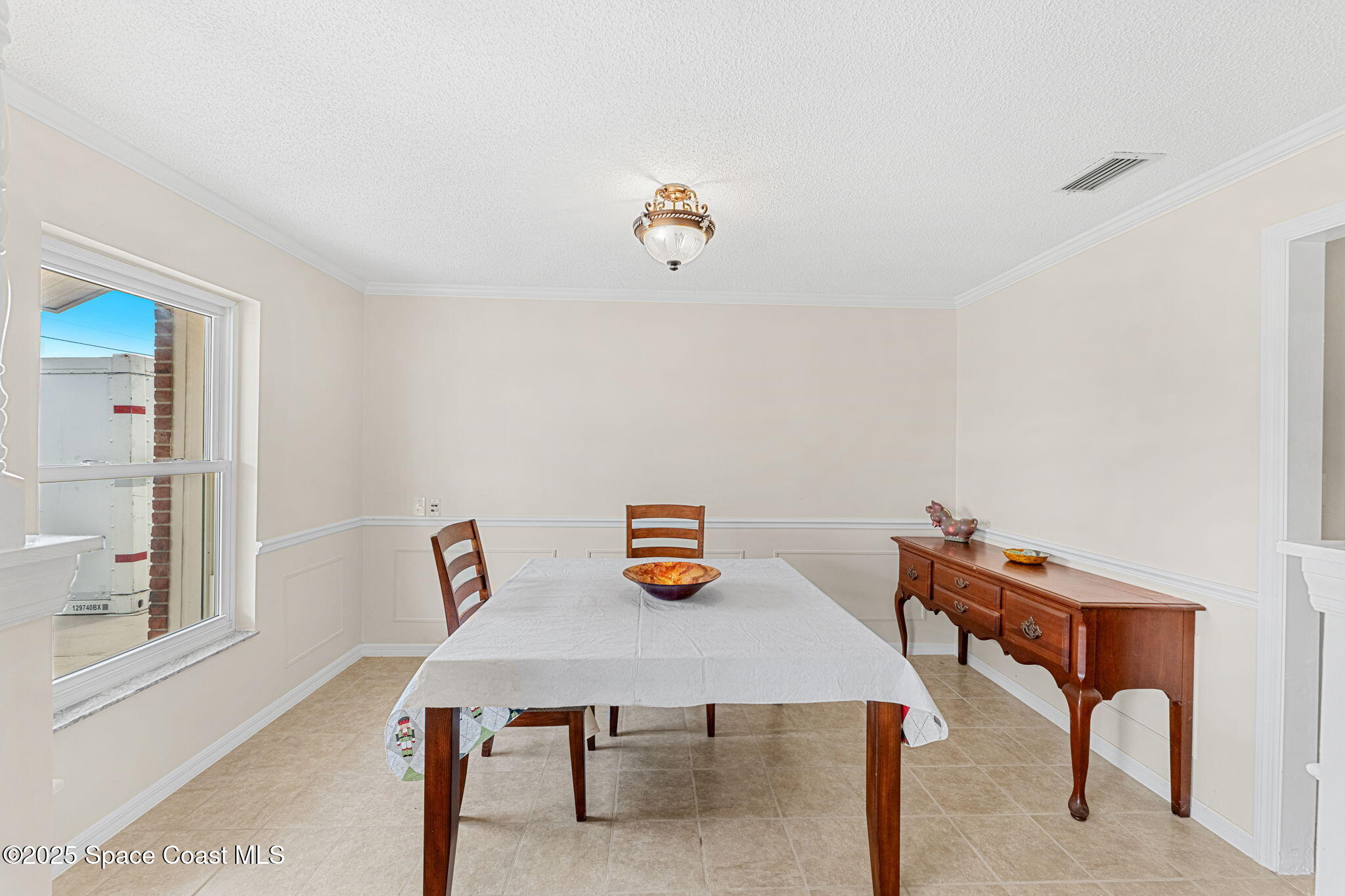 355 Jackson Avenue Satellite Beach, FL 32937 - Photo 10 of 37 355 Jackson Ave (21)