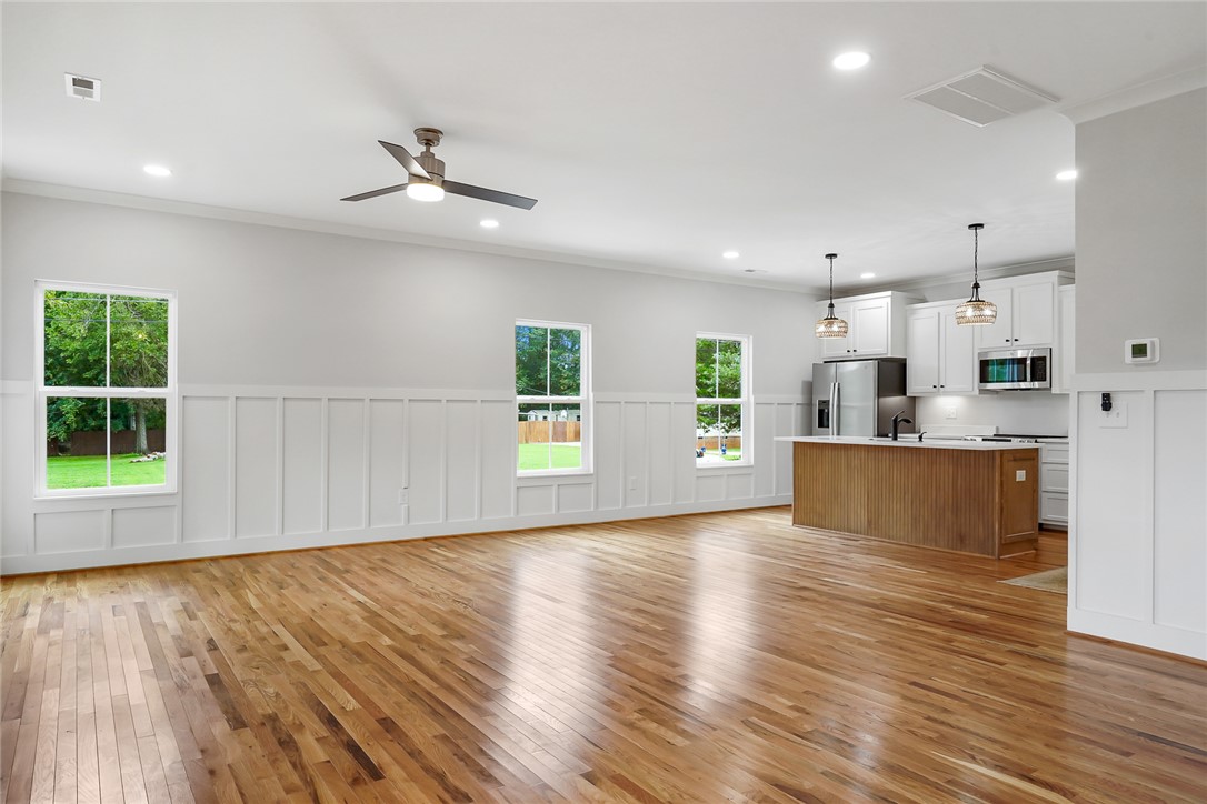 504 East Main Street Pendleton, SC 29670 - Photo 11 of 33