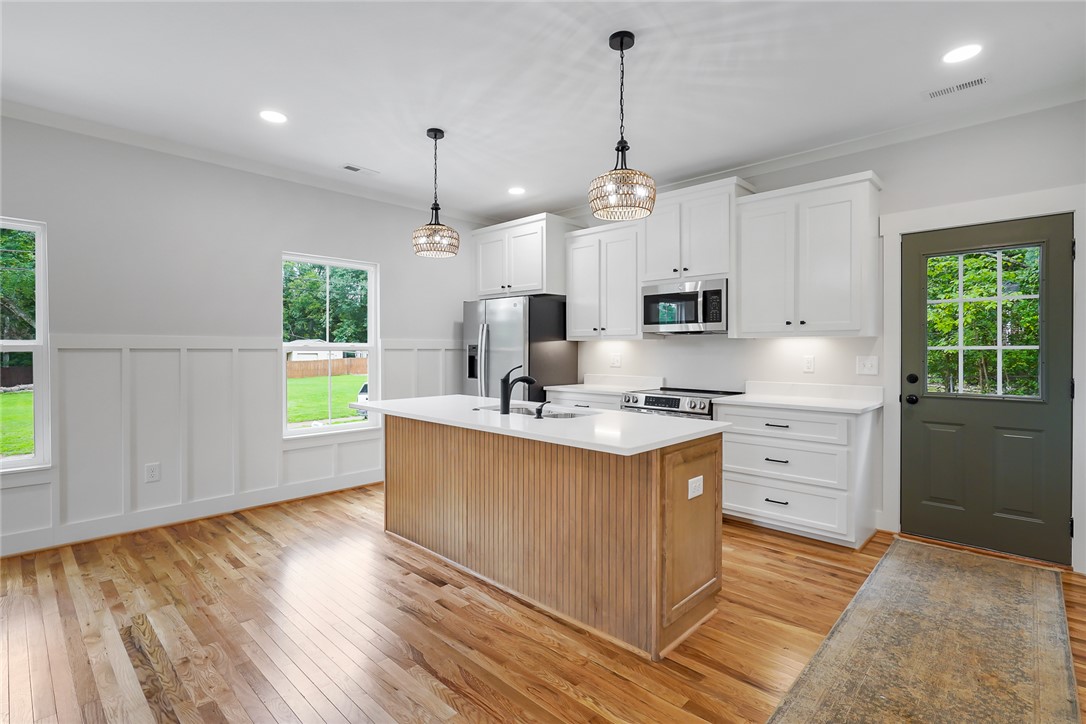 504 East Main Street Pendleton, SC 29670 - Photo 15 of 33