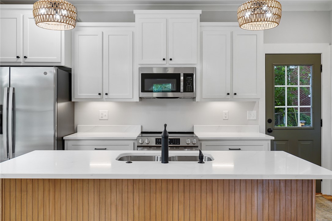 504 East Main Street Pendleton, SC 29670 - Photo 17 of 33