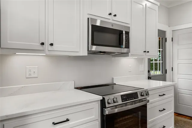 $290,000 | 504 East Main Street, Pendleton, SC 29670