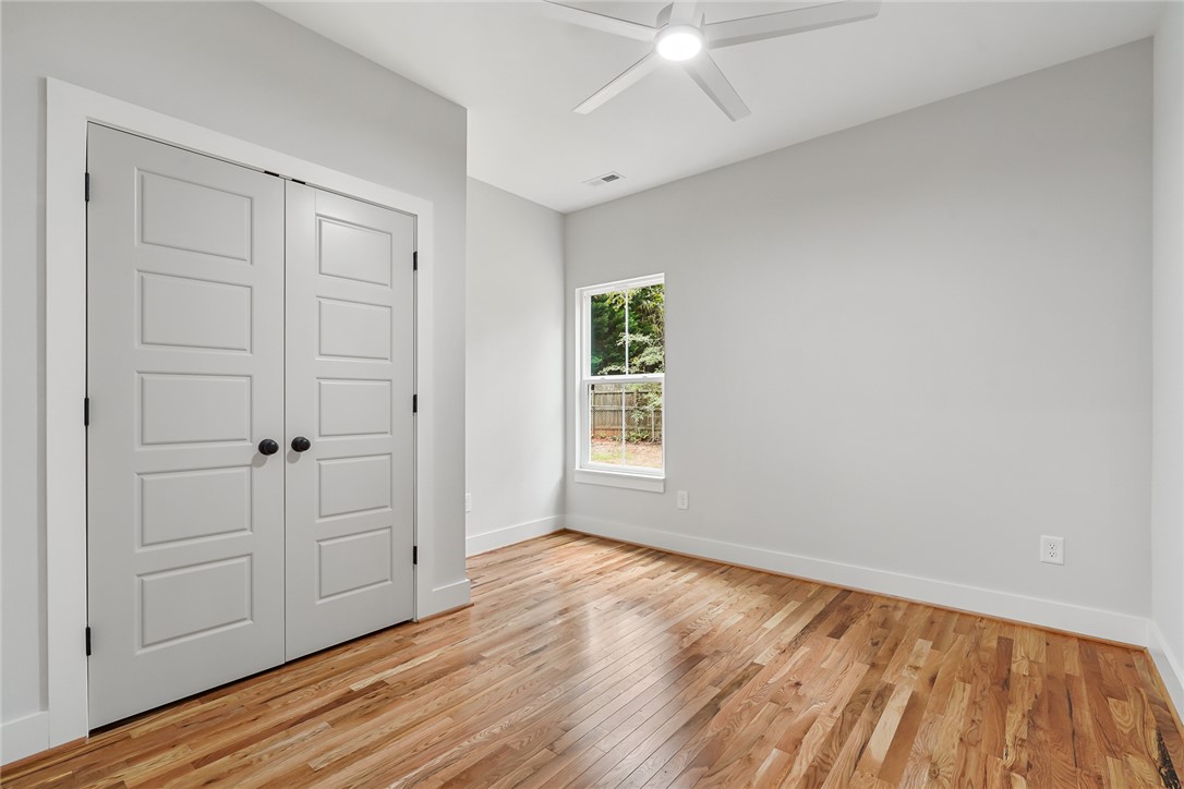 504 East Main Street Pendleton, SC 29670 - Photo 27 of 33