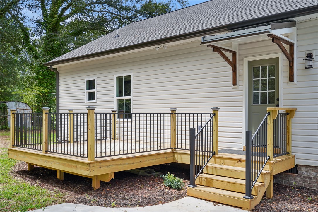 504 East Main Street Pendleton, SC 29670 - Photo 30 of 33