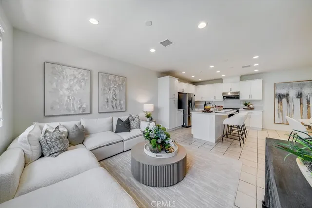 $1,185,000 | 105 High Meadow, Lake Forest, CA 92610