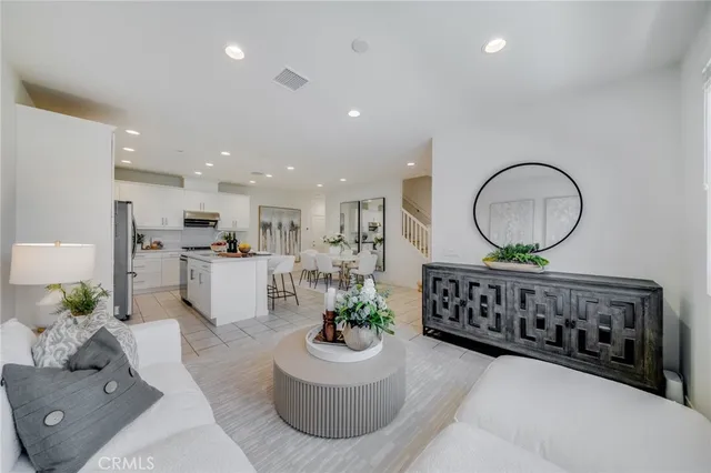 $1,185,000 | 105 High Meadow, Lake Forest, CA 92610