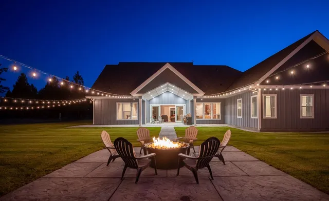 $1,299,900 | 1 South Fairchild Street, Medical Lake, WA 99022