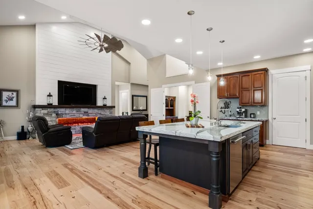 $1,299,900 | 1 South Fairchild Street, Medical Lake, WA 99022