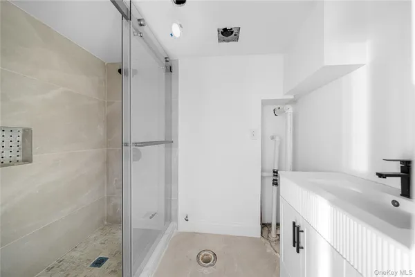 $825,000 | 87 Parsons Drive, Hempstead, NY 11550