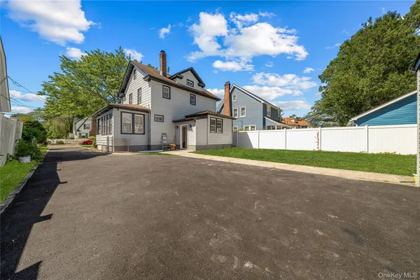 $825,000 | 87 Parsons Drive, Hempstead, NY 11550