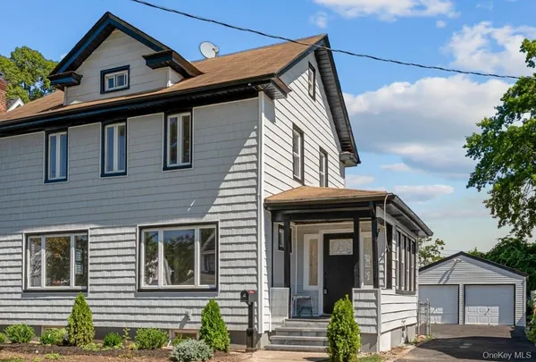 $825,000 | 87 Parsons Drive, Hempstead, NY 11550