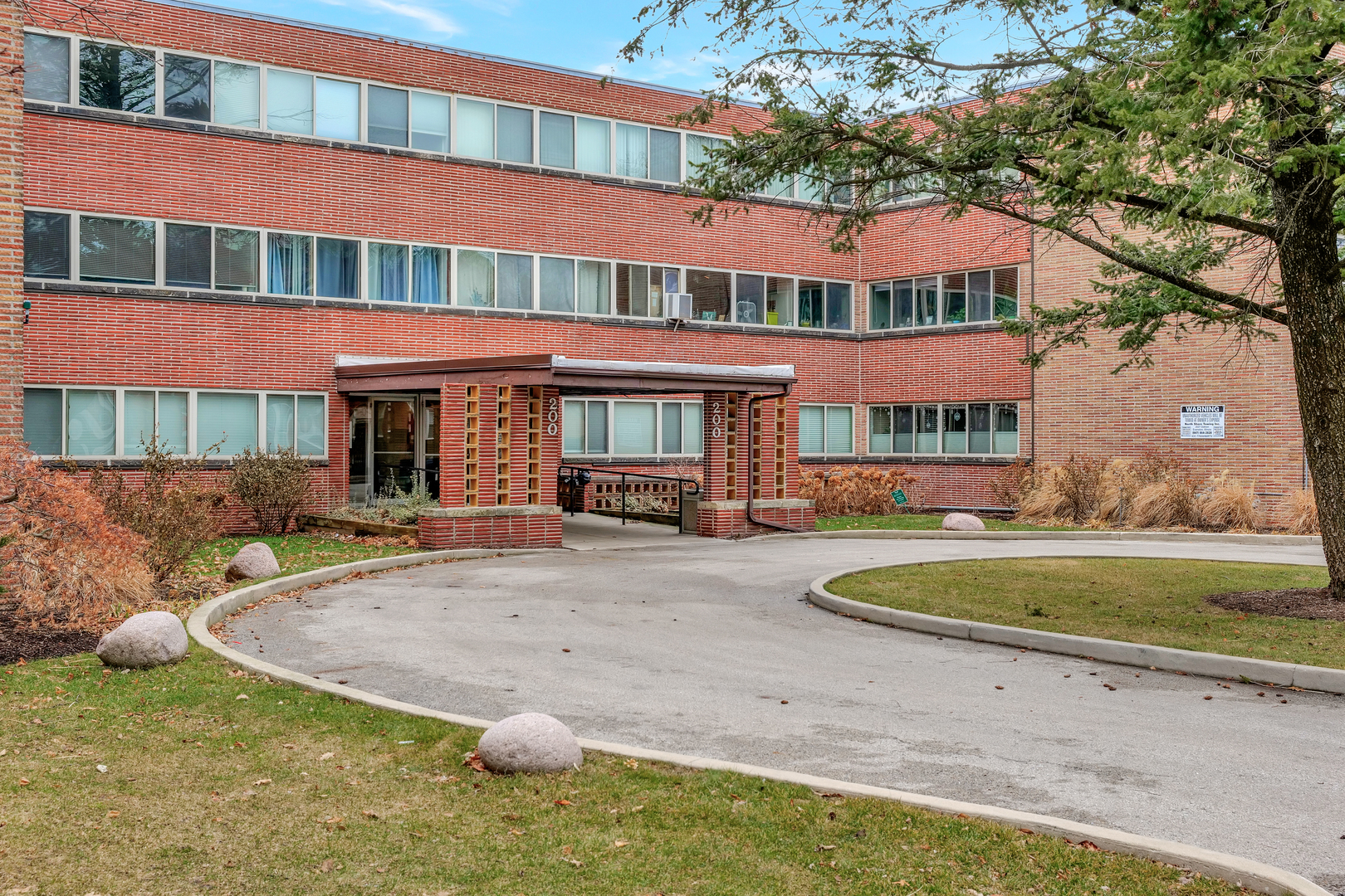 200 Ridge Avenue, Unit 2F Evanston, IL 60202 - Photo 24 of 29 Gallery Image 24