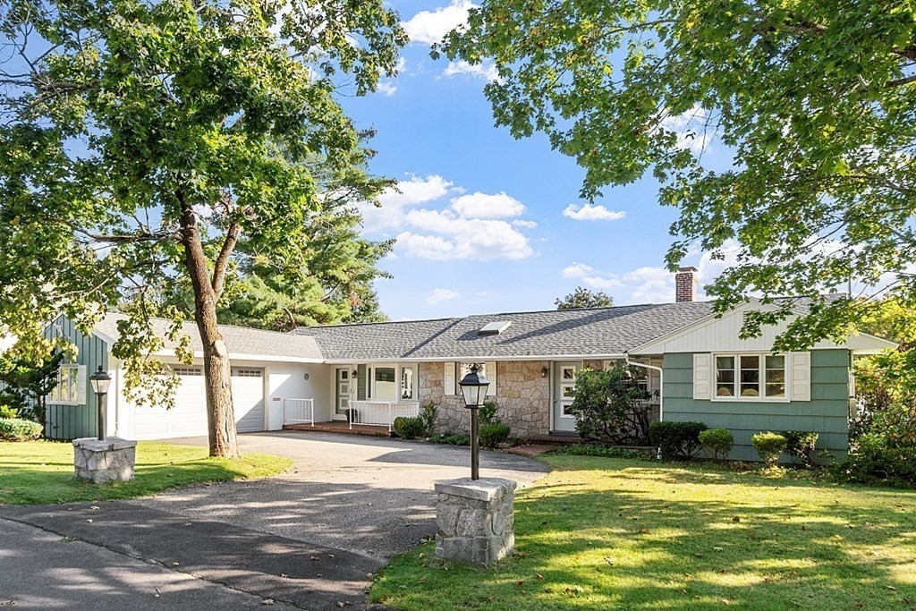 104 Douglas Road Gardner, MA 01440 - Photo 2 of 42 Gallery Image 2