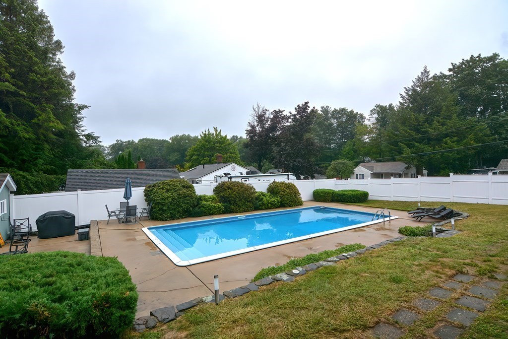 104 Douglas Road Gardner, MA 01440 - Photo 37 of 42 Gallery Image 37