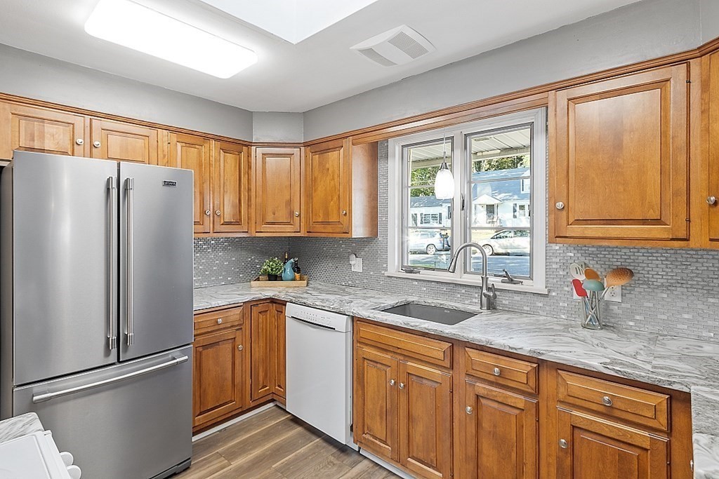 104 Douglas Road Gardner, MA 01440 - Photo 9 of 42 Gallery Image 9