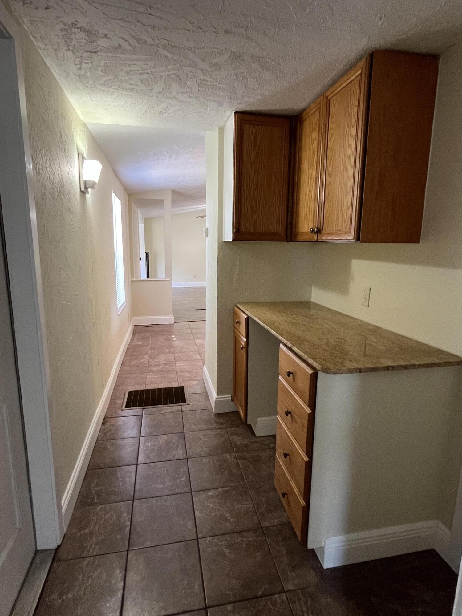 11876 Atlantic Circle Boca Raton, FL 33428 - Photo 20 of 21 Hall