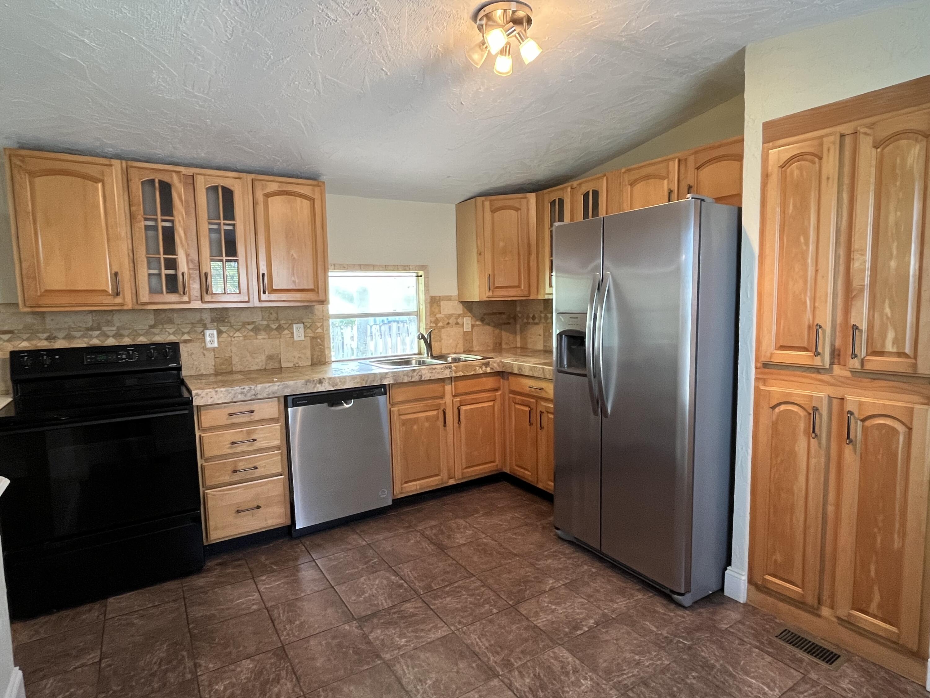 11876 Atlantic Circle Boca Raton, FL 33428 - Photo 8 of 21 Kitchen