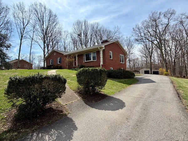 $365,000 | 205 Woodrow Avenue, Monroe, VA 24574
