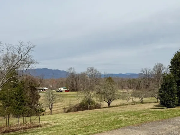 $365,000 | 205 Woodrow Avenue, Monroe, VA 24574