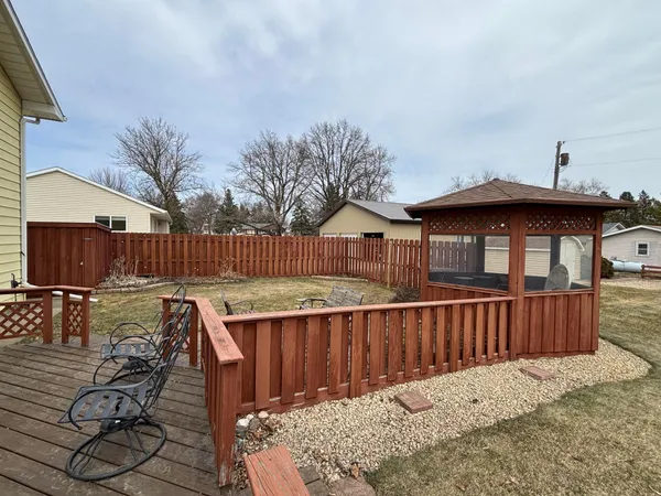 $269,900 | 106 4th Street North, Hoffman, MN 56339