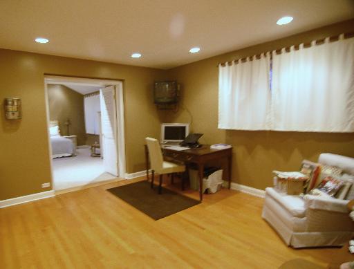 128 Fairbank Road Riverside, IL 60546 - Photo 10 of 11 a workspace with furniture and window