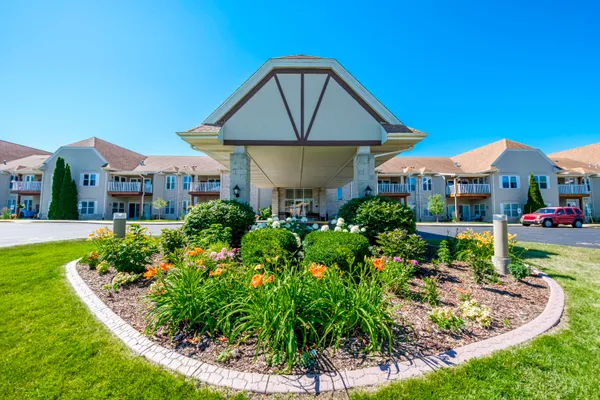$240,000 | N113W16241 Sylvan Circle, Unit 104, Germantown, WI 53022