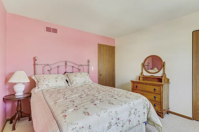 $539,900 | 2308 Modaff Road, Naperville, IL 60565