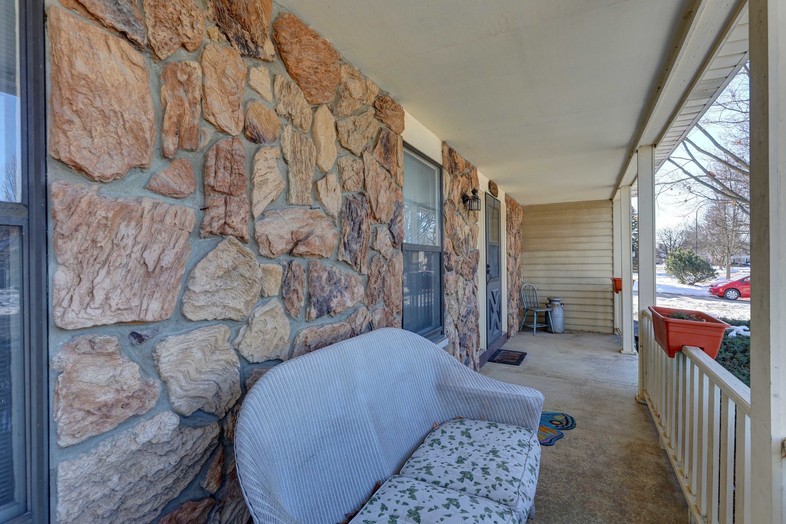 2308 Modaff Road Naperville, IL 60565 - Photo 5 of 46