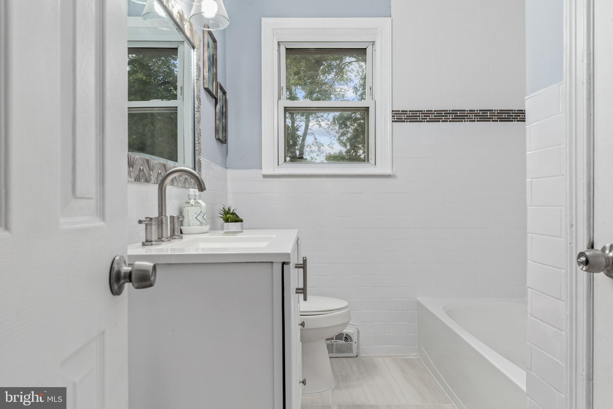 1013 Cedarbrook Road Cherry Hill, NJ 08034 - Photo 22 of 42
