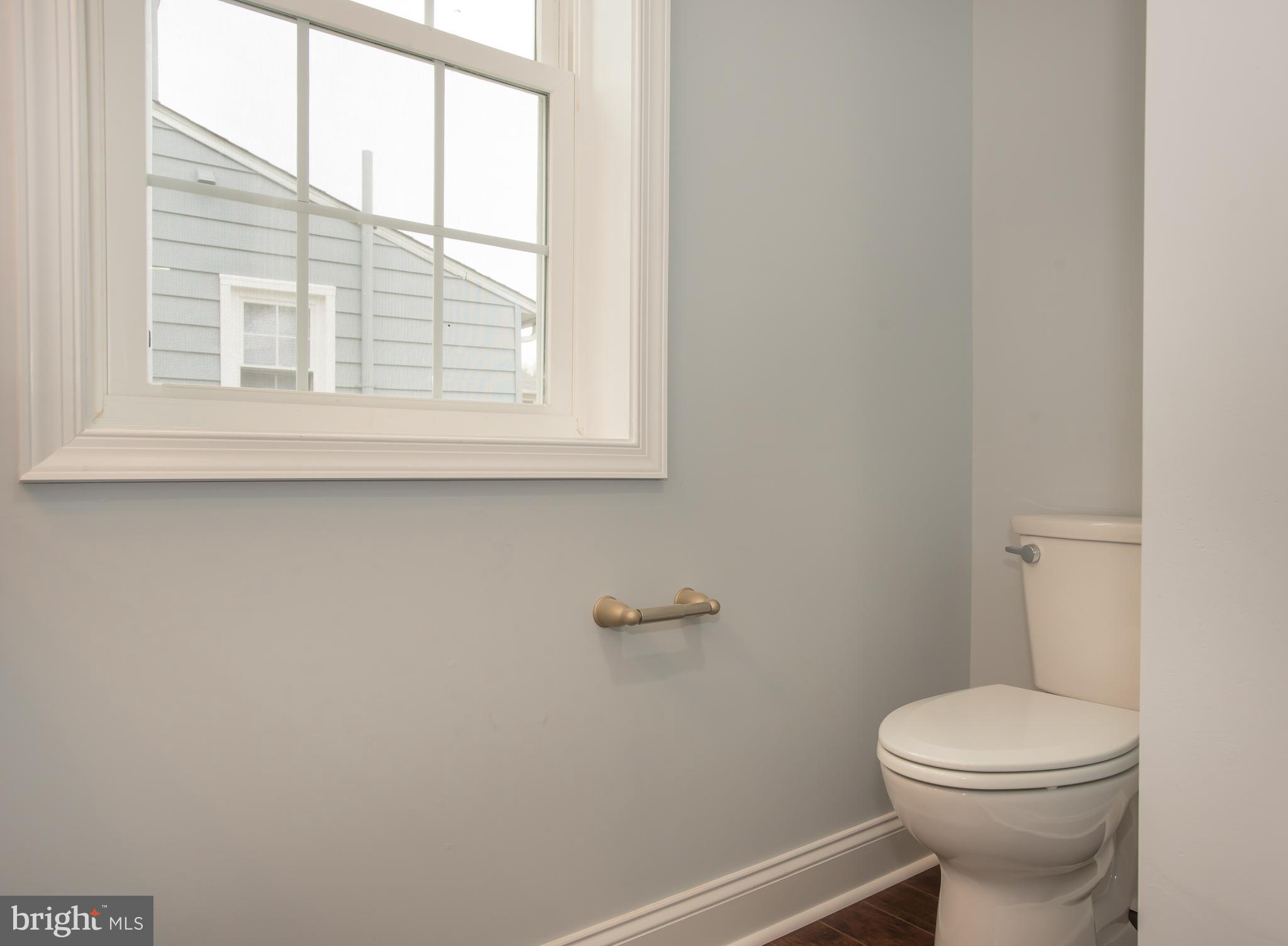 15 Boxwood Road Wilmington, DE 19804 - Photo 12 of 17 Powder Room Sample Photo