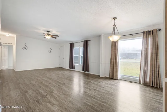 $214,000 | 141 Belgium Road, Crowley, LA 70526