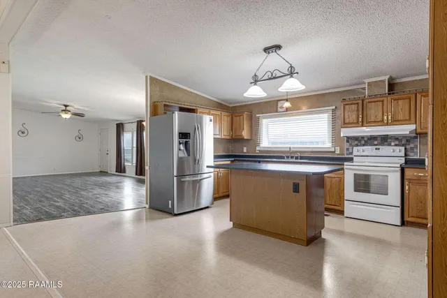 $214,000 | 141 Belgium Road, Crowley, LA 70526