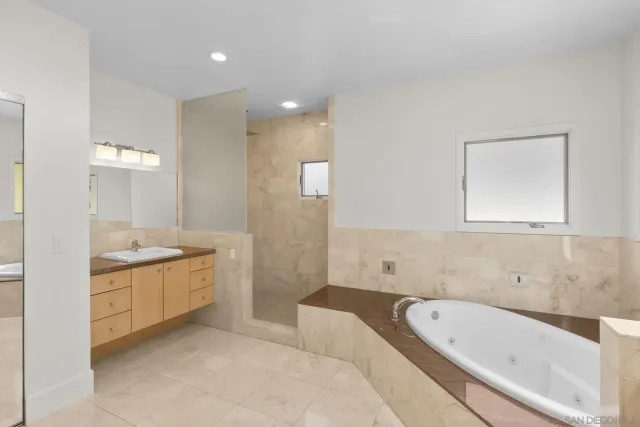 $4,625,000 | 5787 Bellevue Avenue, La Jolla, CA 92037