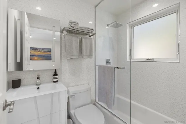 $4,625,000 | 5787 Bellevue Avenue, La Jolla, CA 92037