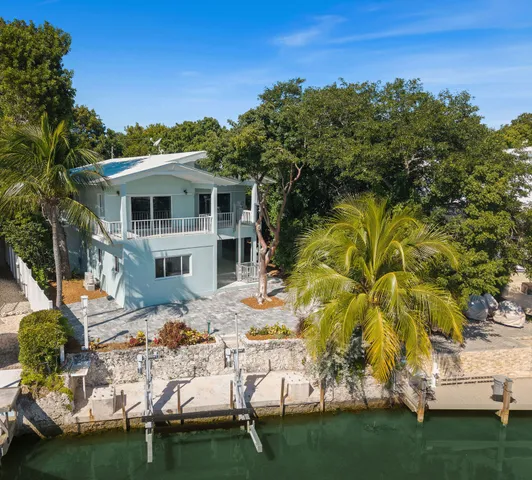 $2,250,000 | 201 Harbor Drive, Islamorada, FL 33036