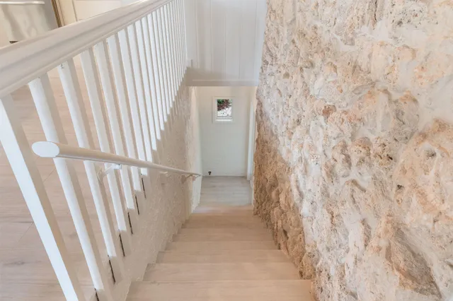 $2,250,000 | 201 Harbor Drive, Islamorada, FL 33036