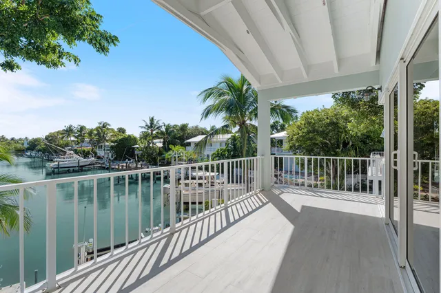 $2,250,000 | 201 Harbor Drive, Islamorada, FL 33036