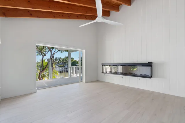$2,250,000 | 201 Harbor Drive, Islamorada, FL 33036