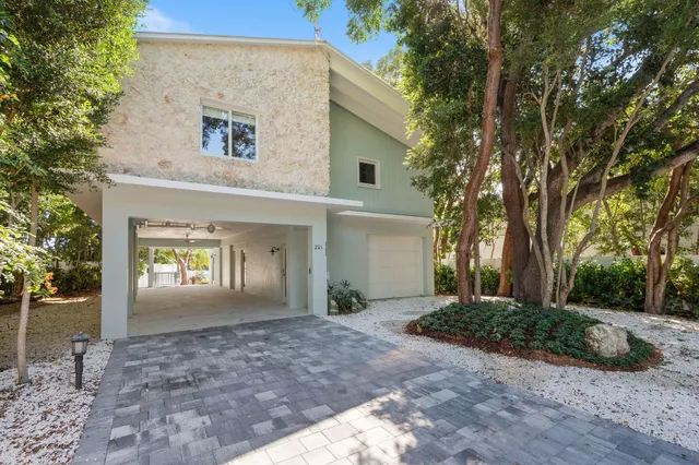 $2,250,000 | 201 Harbor Drive, Islamorada, FL 33036