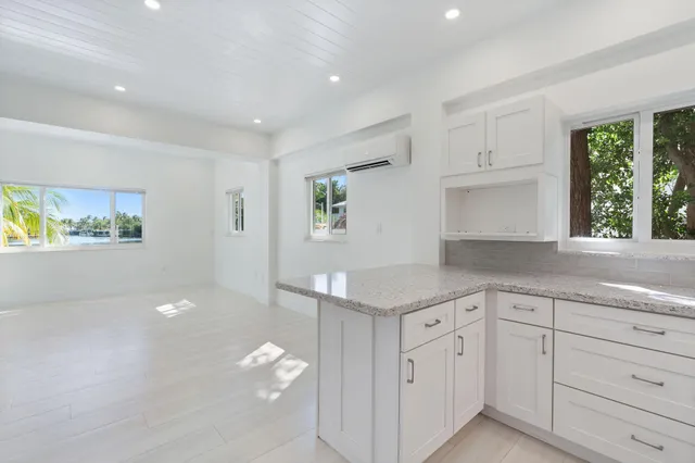 $2,250,000 | 201 Harbor Drive, Islamorada, FL 33036