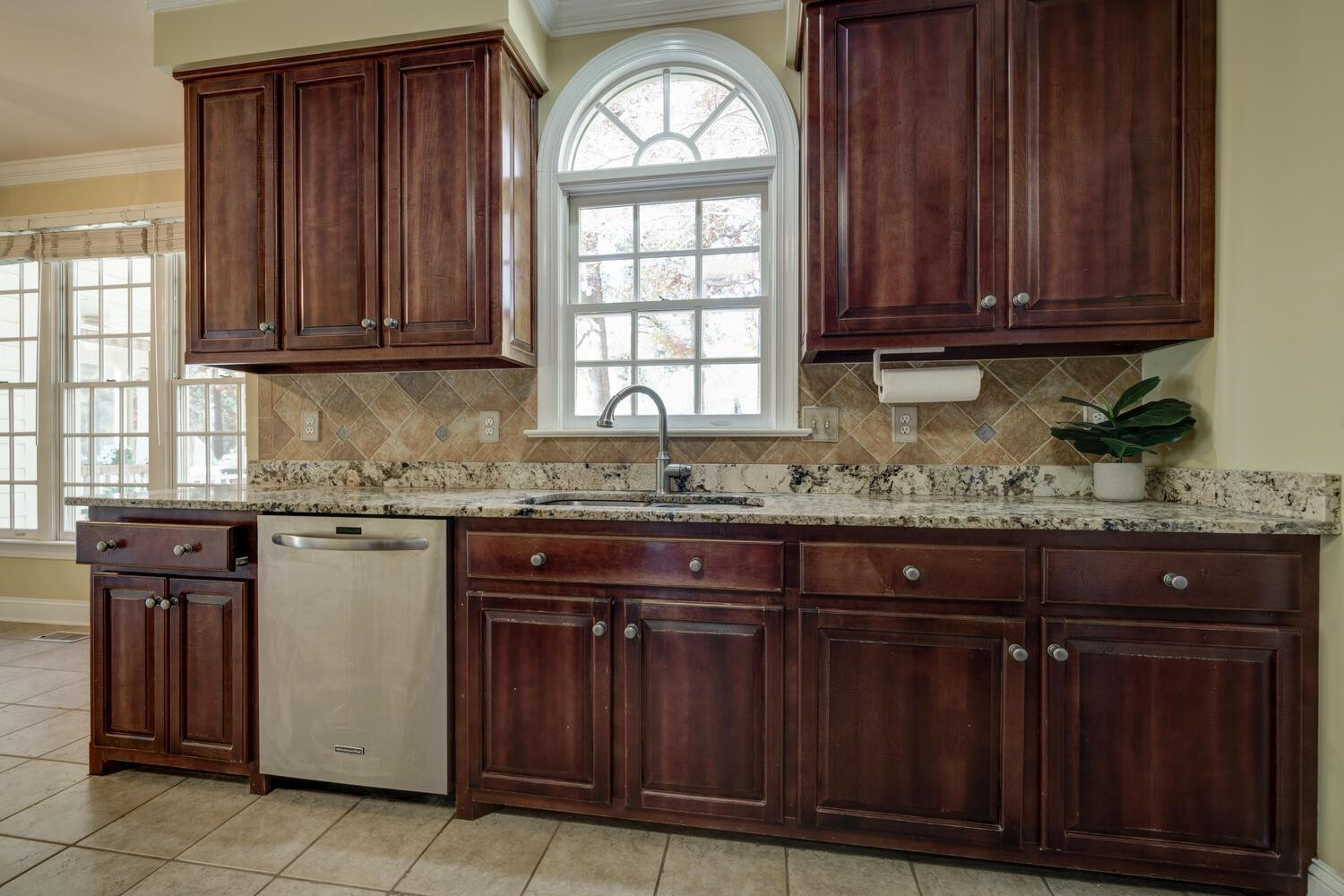 5112 Salem Ridge Road Holly Springs, NC 27540 - Photo 9 of 30 Kitchen