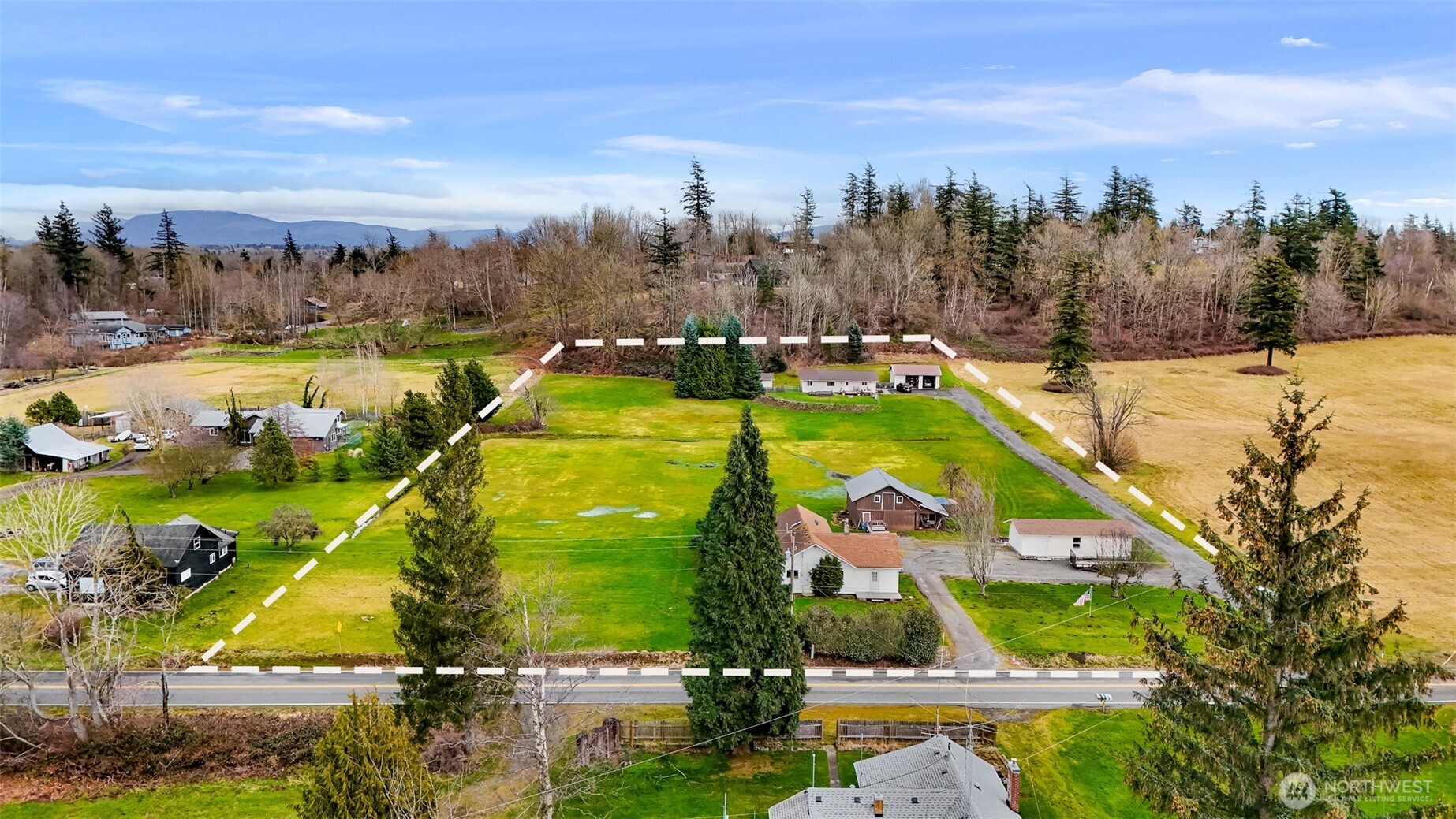 4610 Curtis Road Bellingham, WA 98226 - Photo 21 of 34 a view of a city
