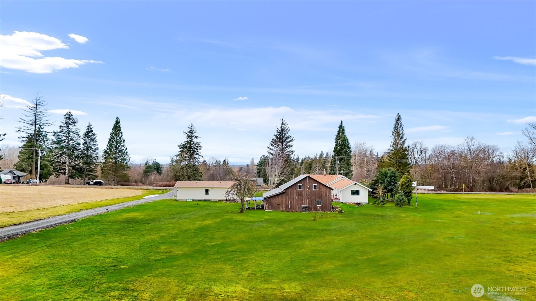 4610 Curtis Road Bellingham, WA 98226 - Photo 30 of 34 a front view of a house with garden