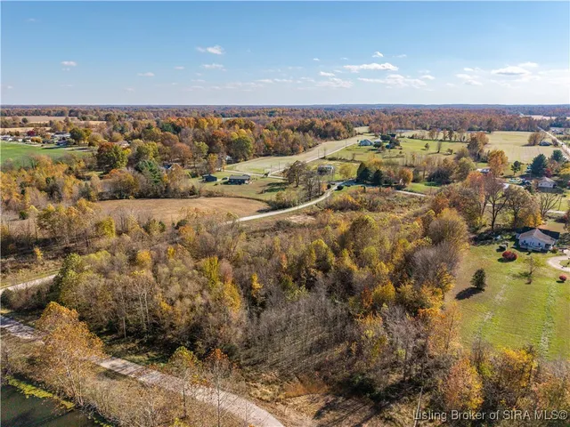 $114,900 | 329 East Cutshall Road, Austin, IN 47102