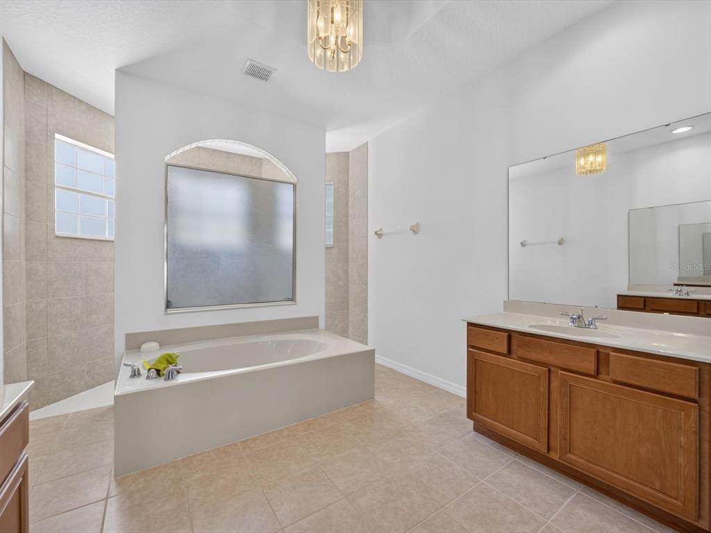 2275 Rambling Oaks Way Kissimmee, FL 34746 - Photo 26 of 51
