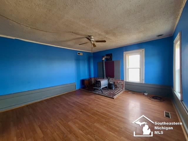 1205 East Gier Road Adrian, MI 49221 - Photo 10 of 16 50036734-9.JPG
