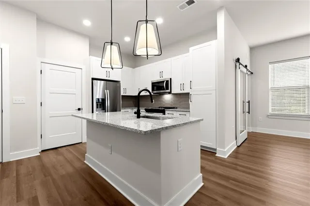 $3,520 | 2648 Sandy Plains Road, Unit 301, Marietta, GA 30062