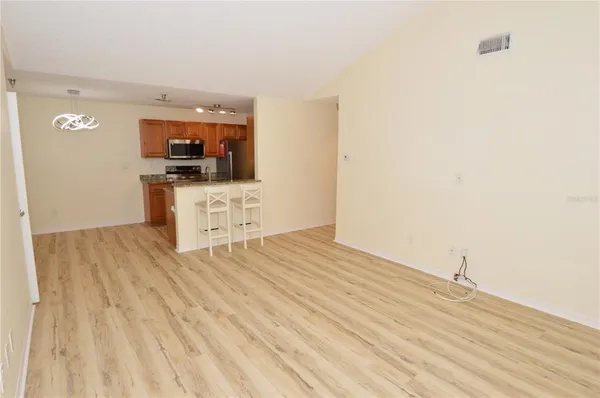 $1,875 | 10265 Gandy Boulevard North, Unit 1010, St. Petersburg, FL 33702