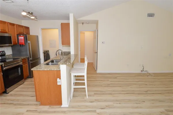 $1,875 | 10265 Gandy Boulevard North, Unit 1010, St. Petersburg, FL 33702