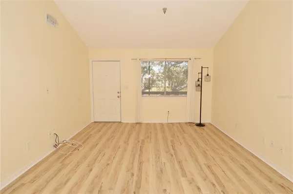 $1,875 | 10265 Gandy Boulevard North, Unit 1010, St. Petersburg, FL 33702